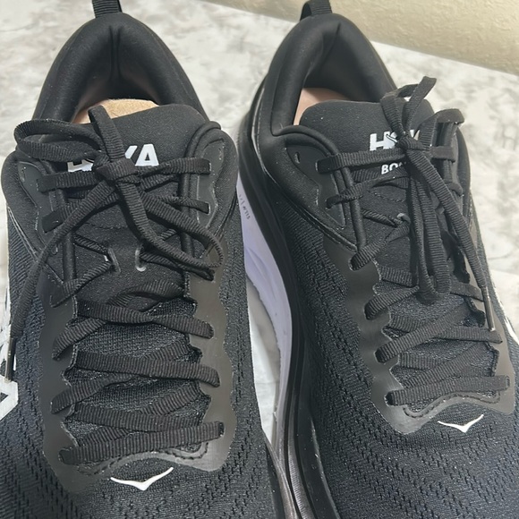 HOKA MENS ATHLETIC SHOES BONDI 8 WIDE BLACK AND WHITE SIZE 14 W - Picture 8 of 9